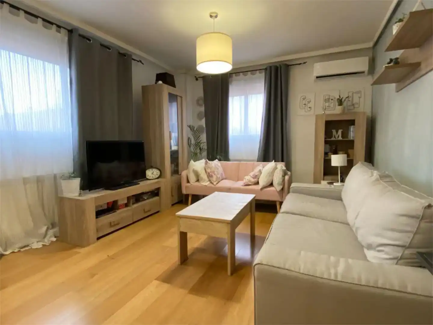 Living room of Flat for rent in Puente de Vallecas