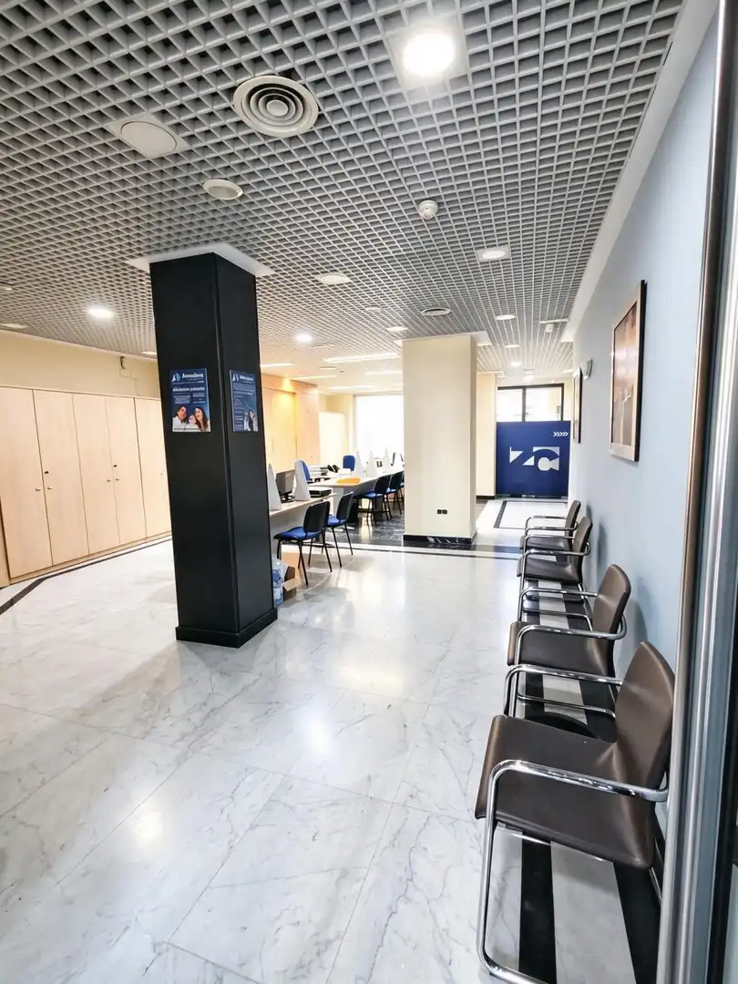 Office space with lift for sale in Casco Antiguo, imagen 23
