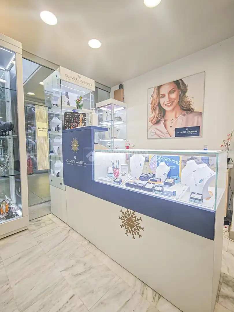 Commercial properties for sale in Arona  with Air Conditioner, Furnished and Alarm