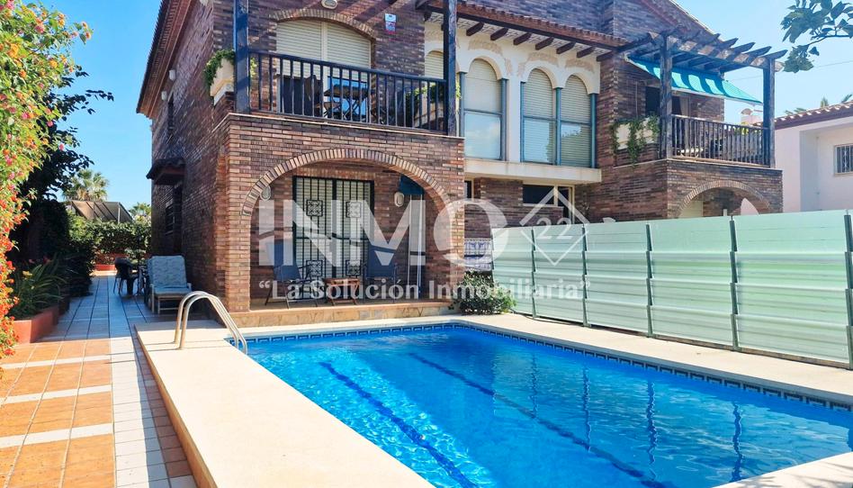 Foto 1 de Casa adosada en venda a Carrer Bergantí, 6, Cambrils Mediterrani, Tarragona