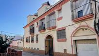 Vista exterior de Casa o xalet en venda en La Línea de la Concepción amb Terrassa