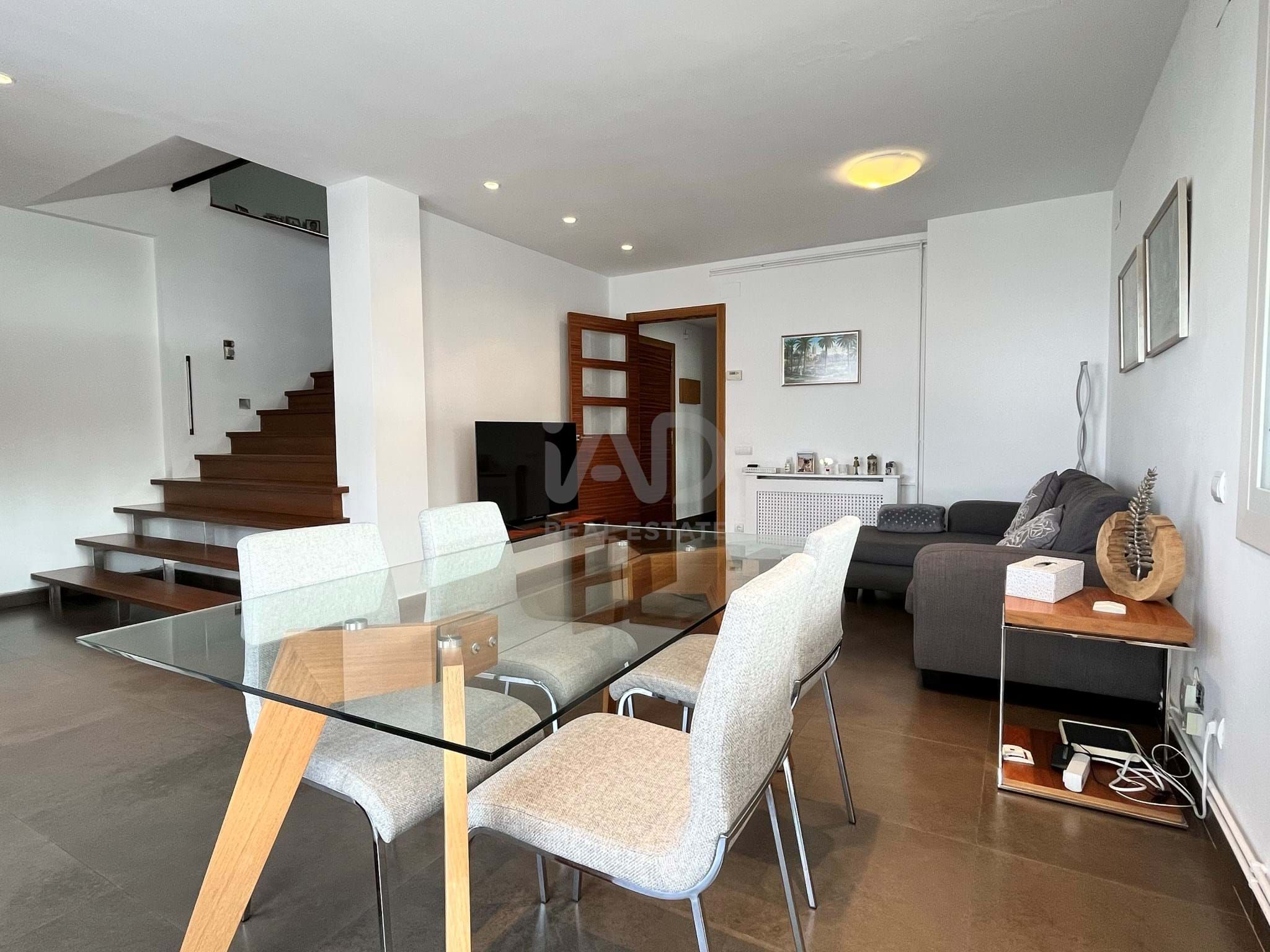 Sala d'estar de Pis de lloguer en Sitges amb Calefacció i Terrassa