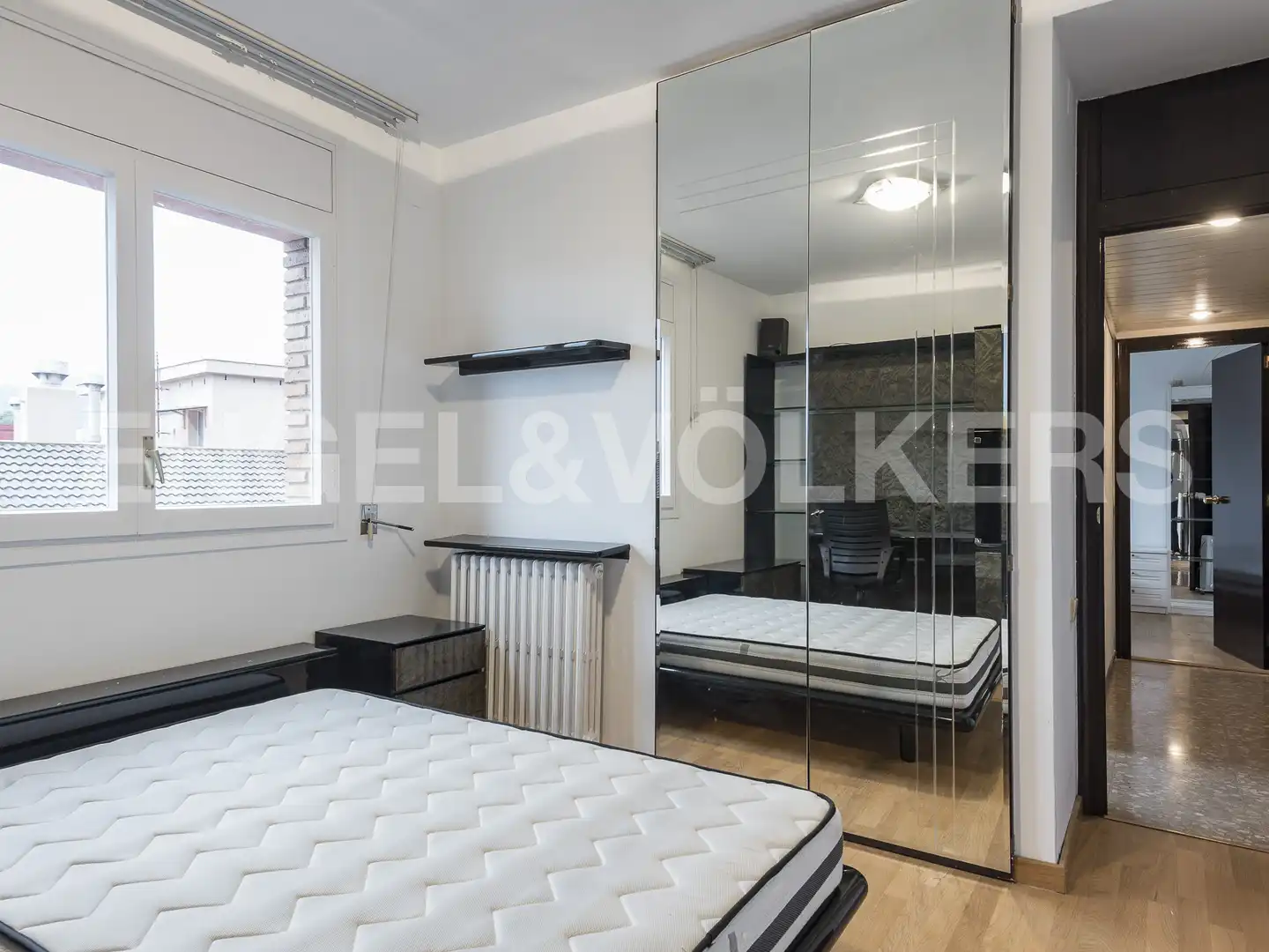 Bedroom of Flat for rent in Barcelona  with Air Conditioner, Heating and Parquet flooring