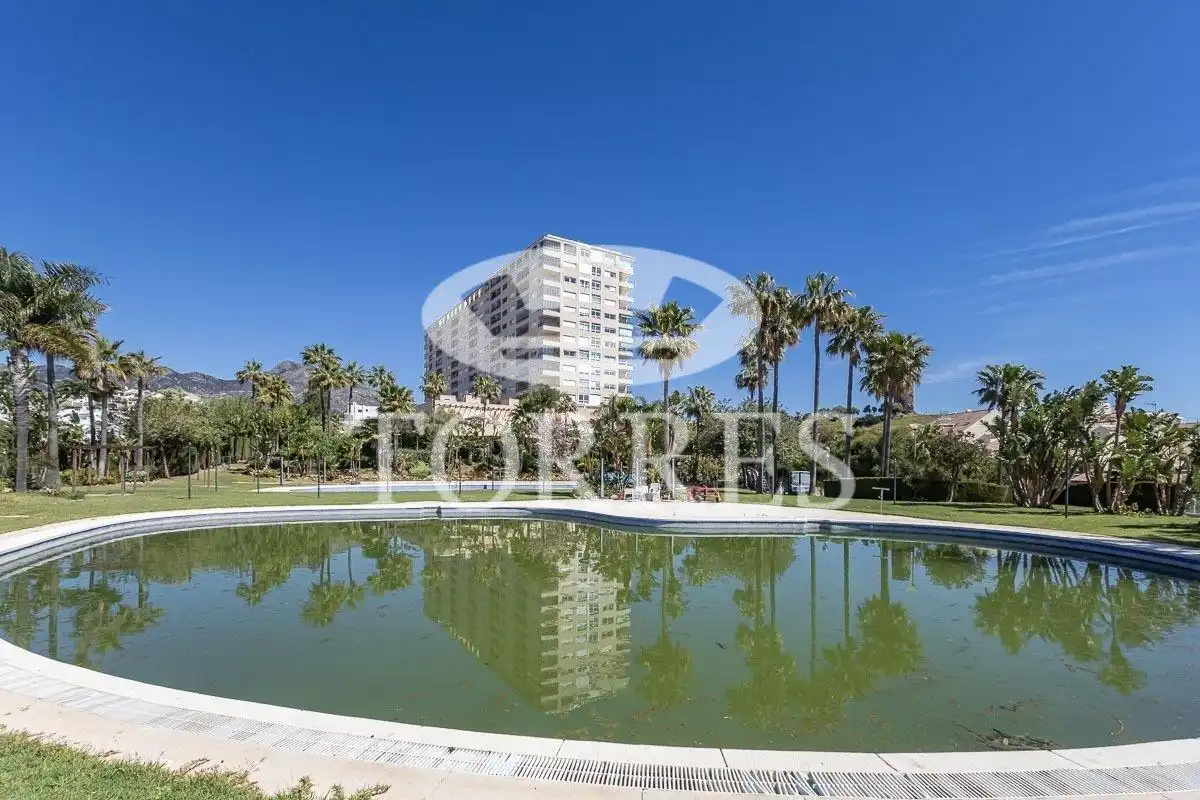 Vista exterior de Pis en venda en Benalmádena amb Aire condicionat, Terrassa i Traster