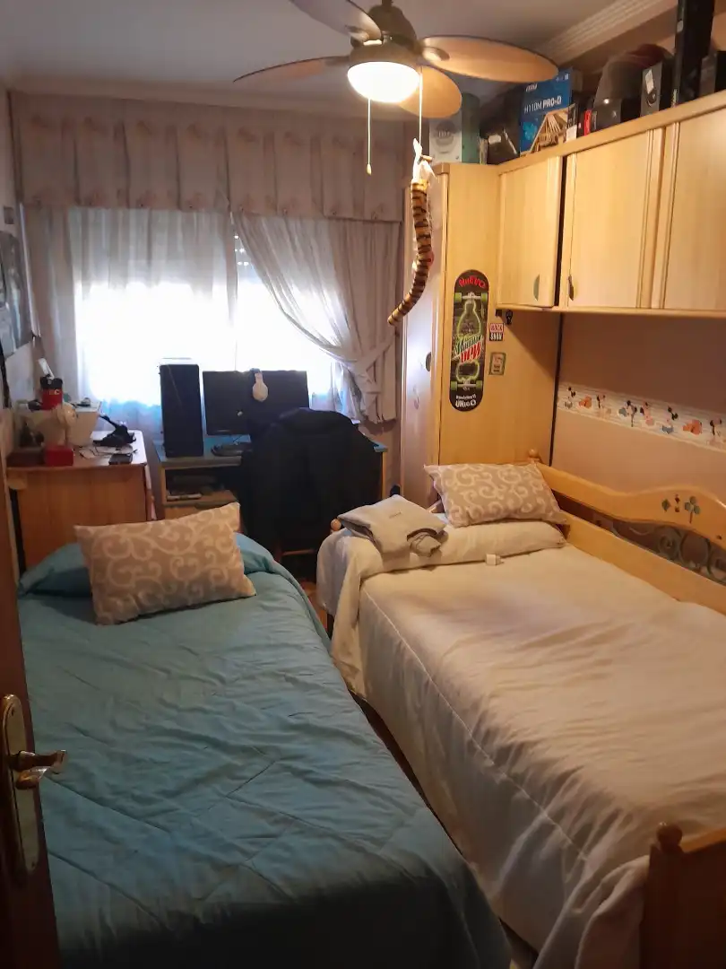 Habitación de Ático en venta en San Vicente del Raspeig / Sant Vicent del Raspeig con Aire acondicionado, Calefacción y Amueblado