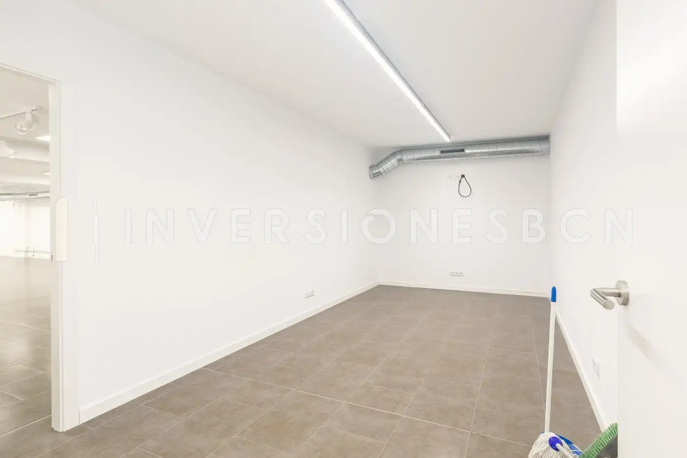 Local comercial de lloguer a Carrer Calabria, imagen 8