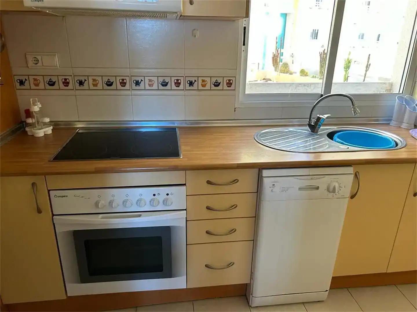 Kitchen of Flat for rent in Orihuela  with Swimming Pool, Furnished and Oven