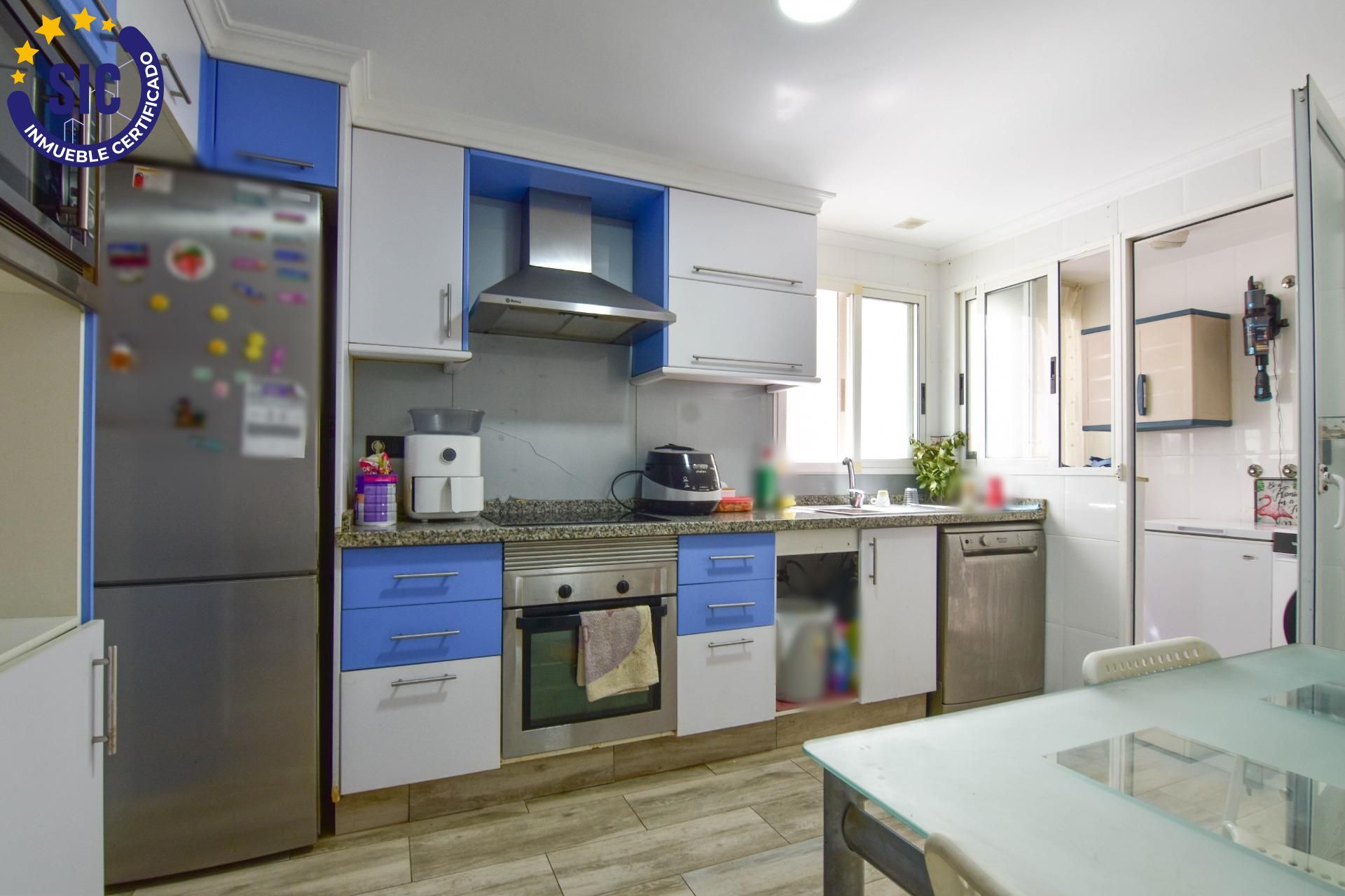 Kitchen of Flat for sale in Paiporta  with Air Conditioner and Storage room