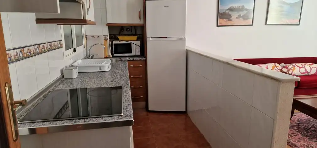 Cuina de Pis en venda en Isla Cristina amb Moblat, Forn i Rentadora