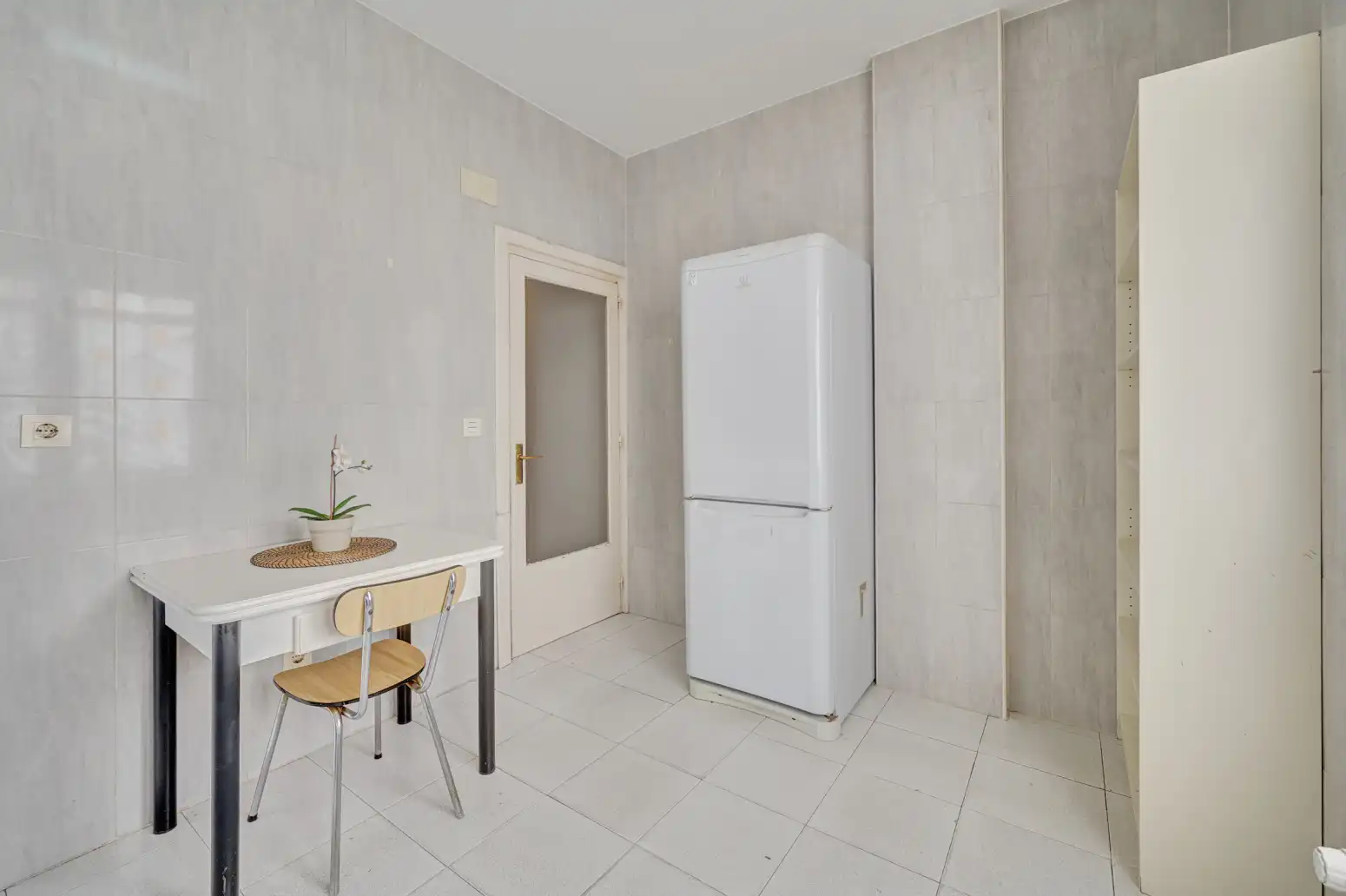 Kitchen of Flat for sale in  Pamplona / Iruña  with Heating and Parquet flooring