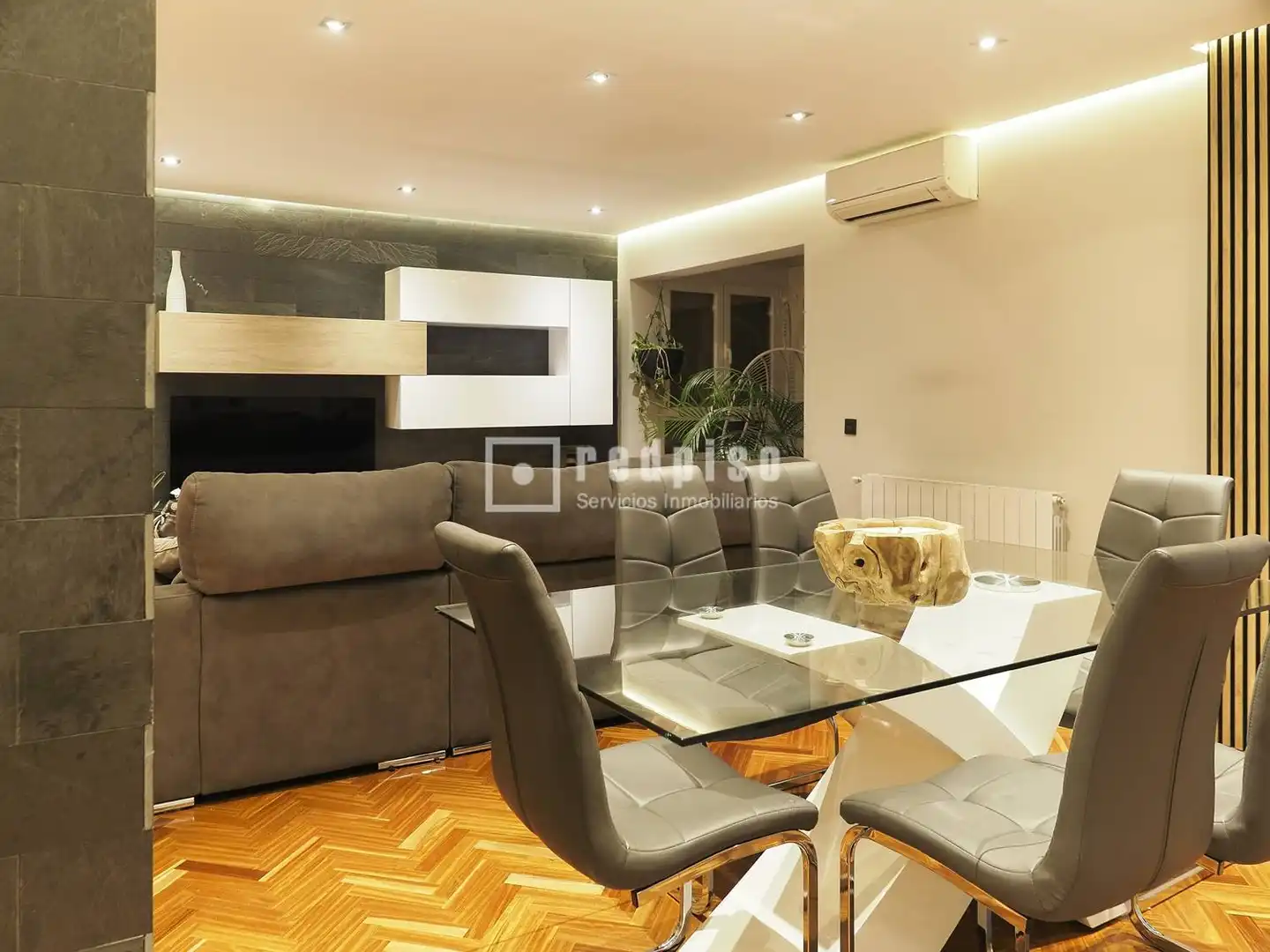 Sala d'estar de Pis en venda en Madrid amb Calefacció, Jardí privat i Terrassa
