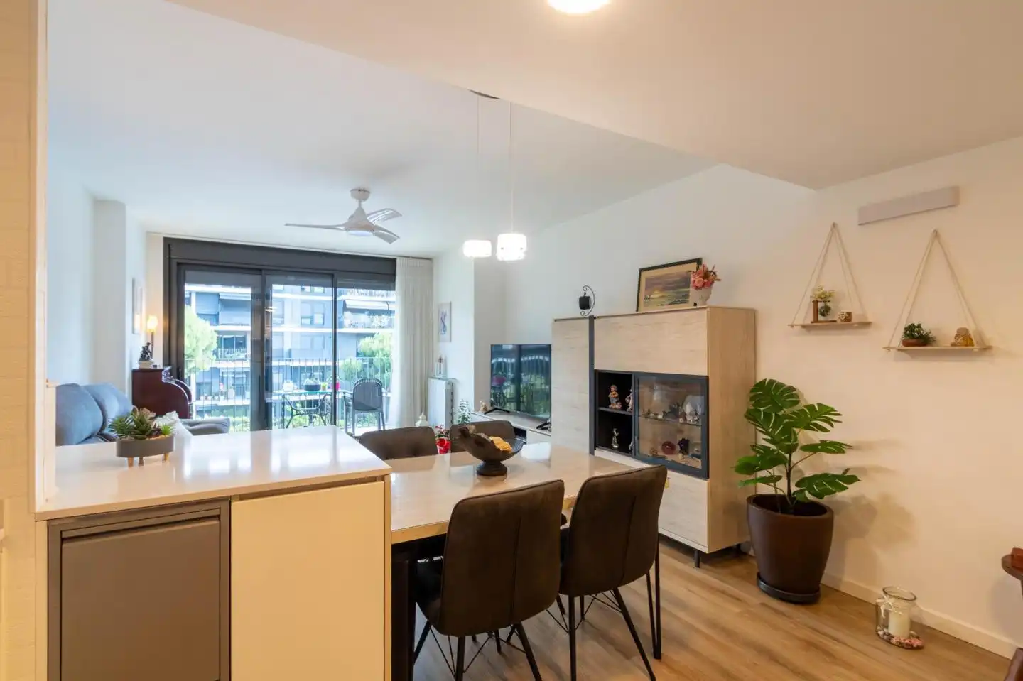 Comedor de Piso en venta en Terrassa con Aire acondicionado, Calefacción y Parquet