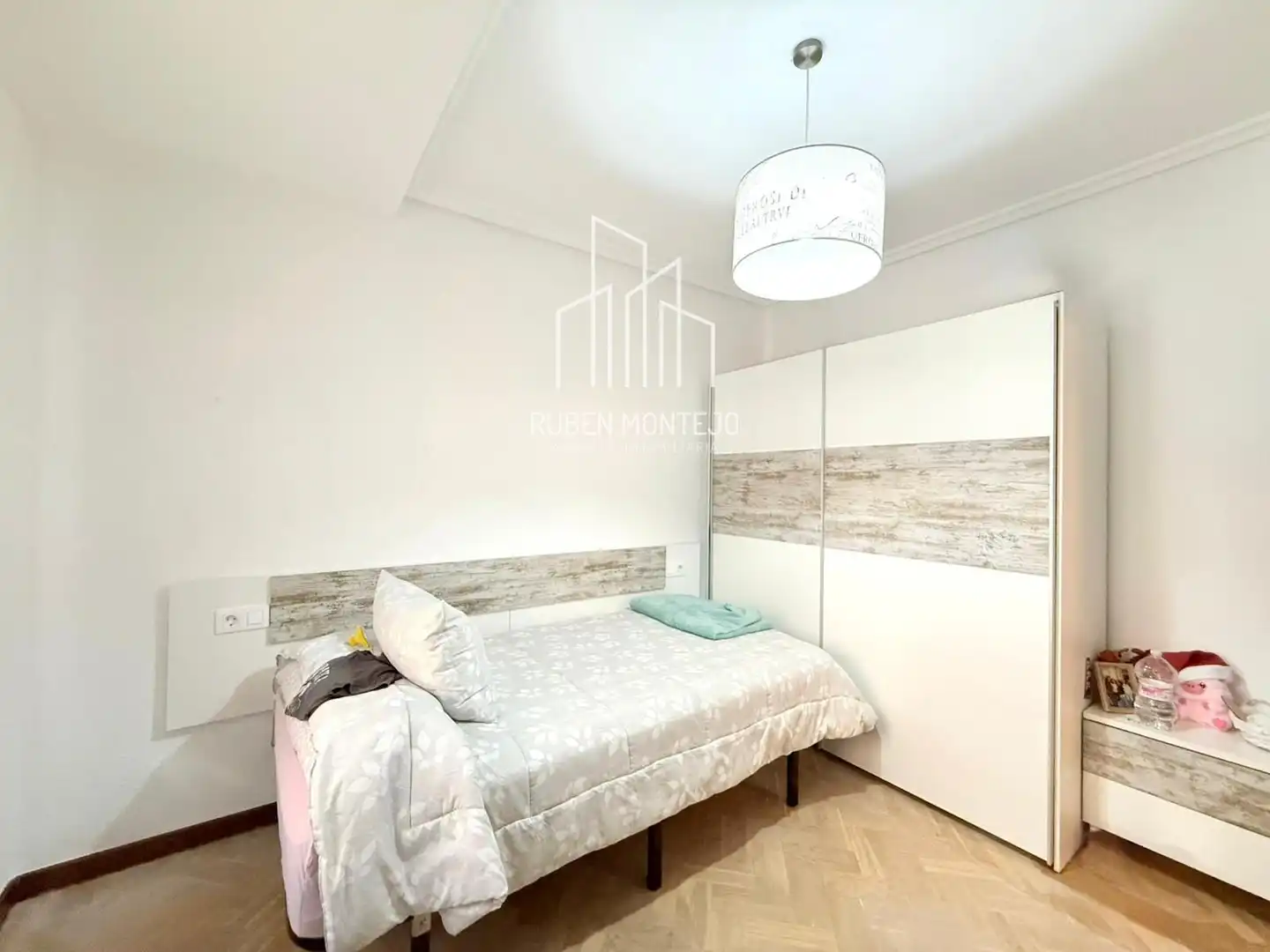 Bedroom of Flat for rent in Salamanca  with Heating, Terrace and Furnished