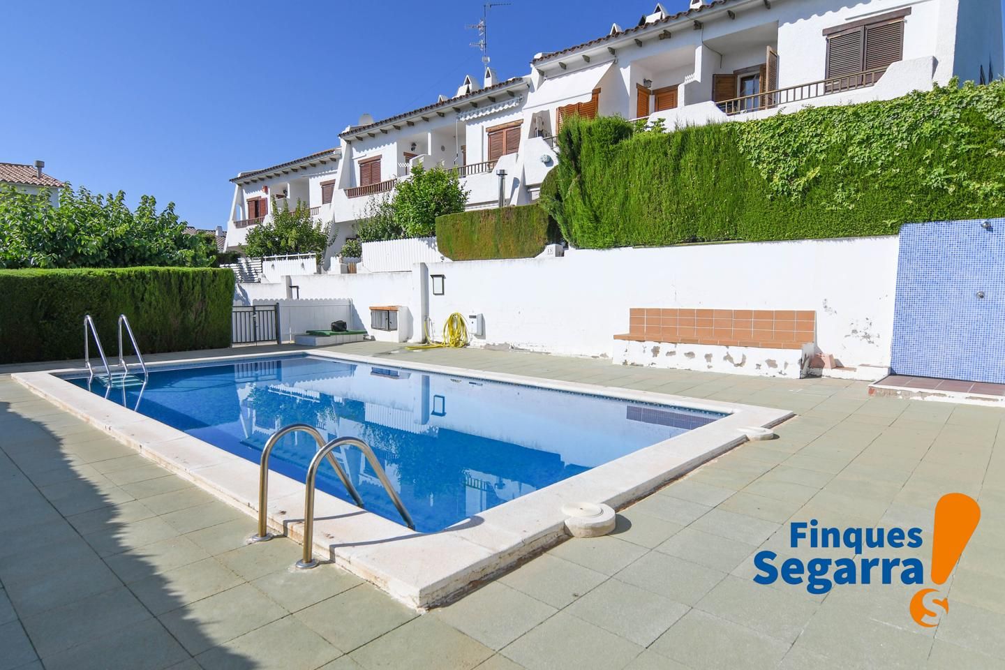 Swimming pool of Flat for sale in El Vendrell  with Air Conditioner, Terrace and Balcony