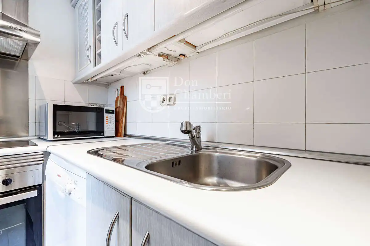 Kitchen of Flat for sale in Madrid  with Heating and Furnished