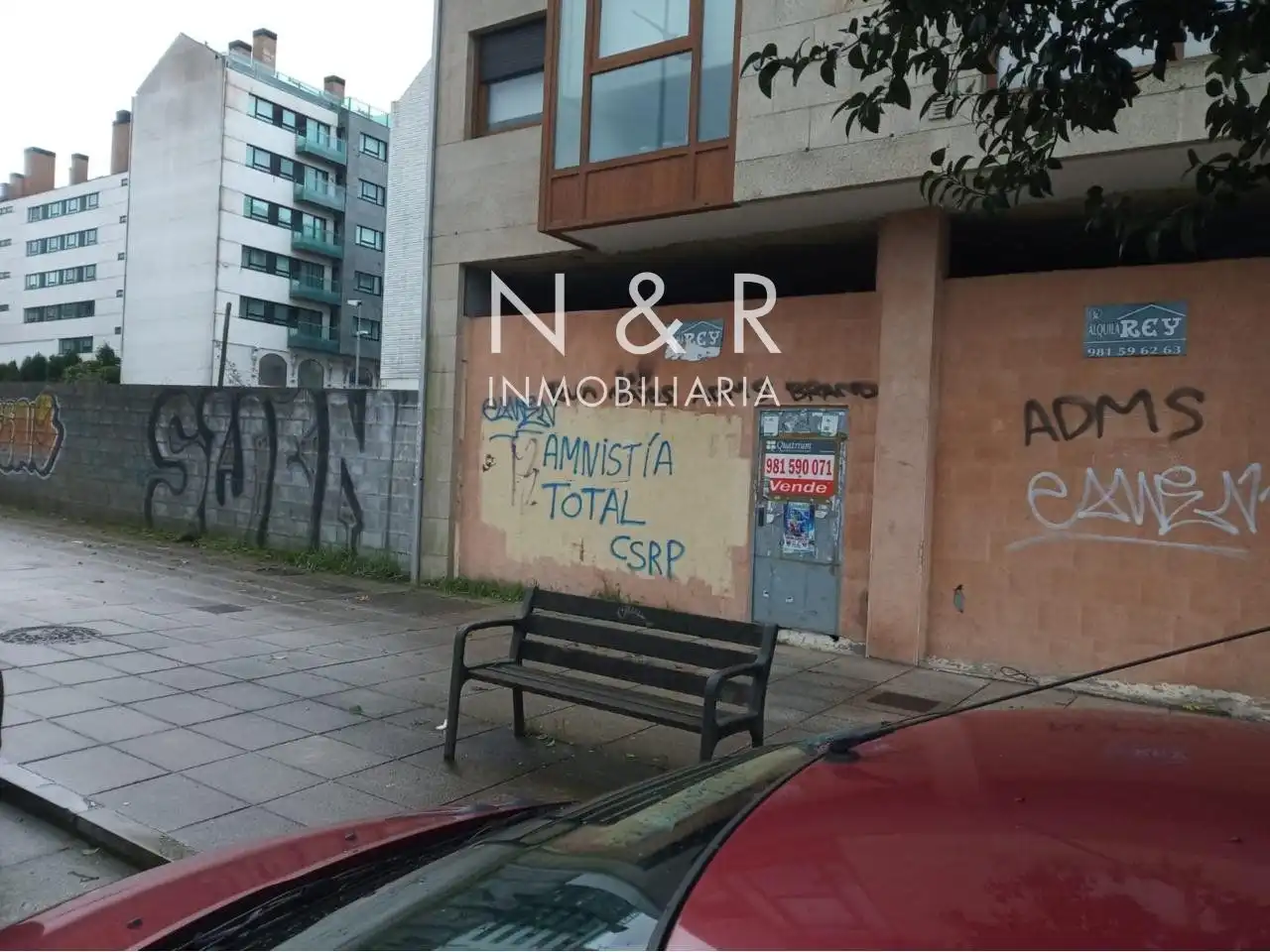 Exterior view of Commercial properties for rent in Santiago de Compostela 