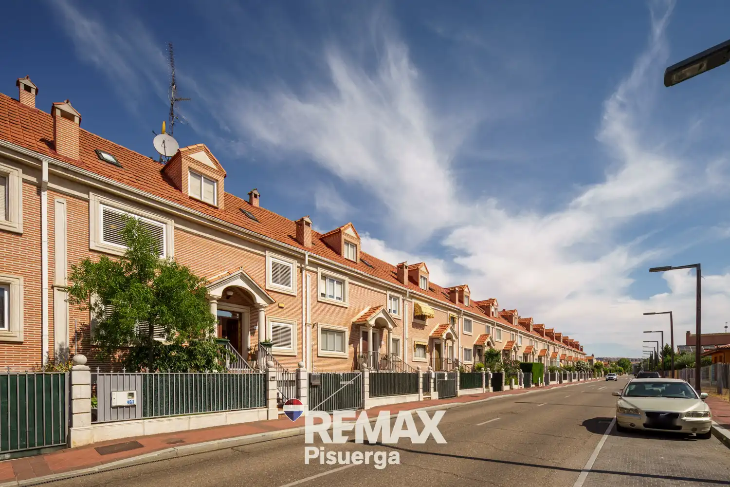 Vista exterior de Casa o chalet en venta en Arroyo de la Encomienda con Aire acondicionado, Calefacción y Jardín privado