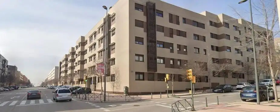 Vista exterior de Local en venta en Getafe