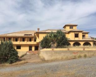 Exterior view of Building for sale in Chillón