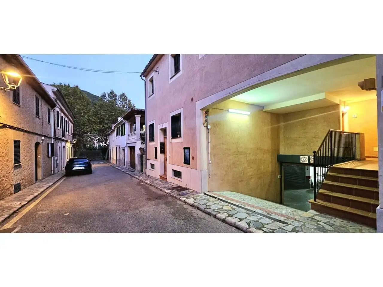 Außenansicht von Garage zum Verkauf in Esporles