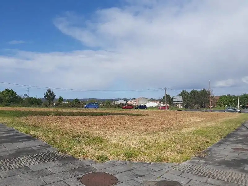 Terreny residencial en venda a Carballo, imagen 4