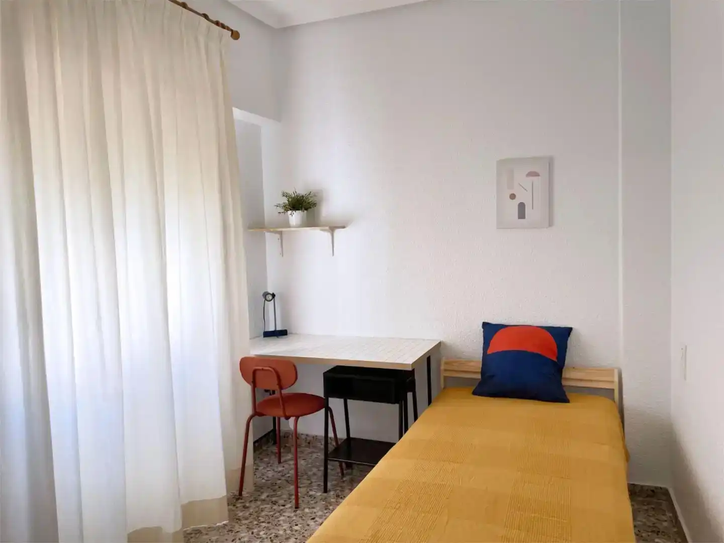 Bedroom of Flat for rent in Elche / Elx  with Air Conditioner and Balcony