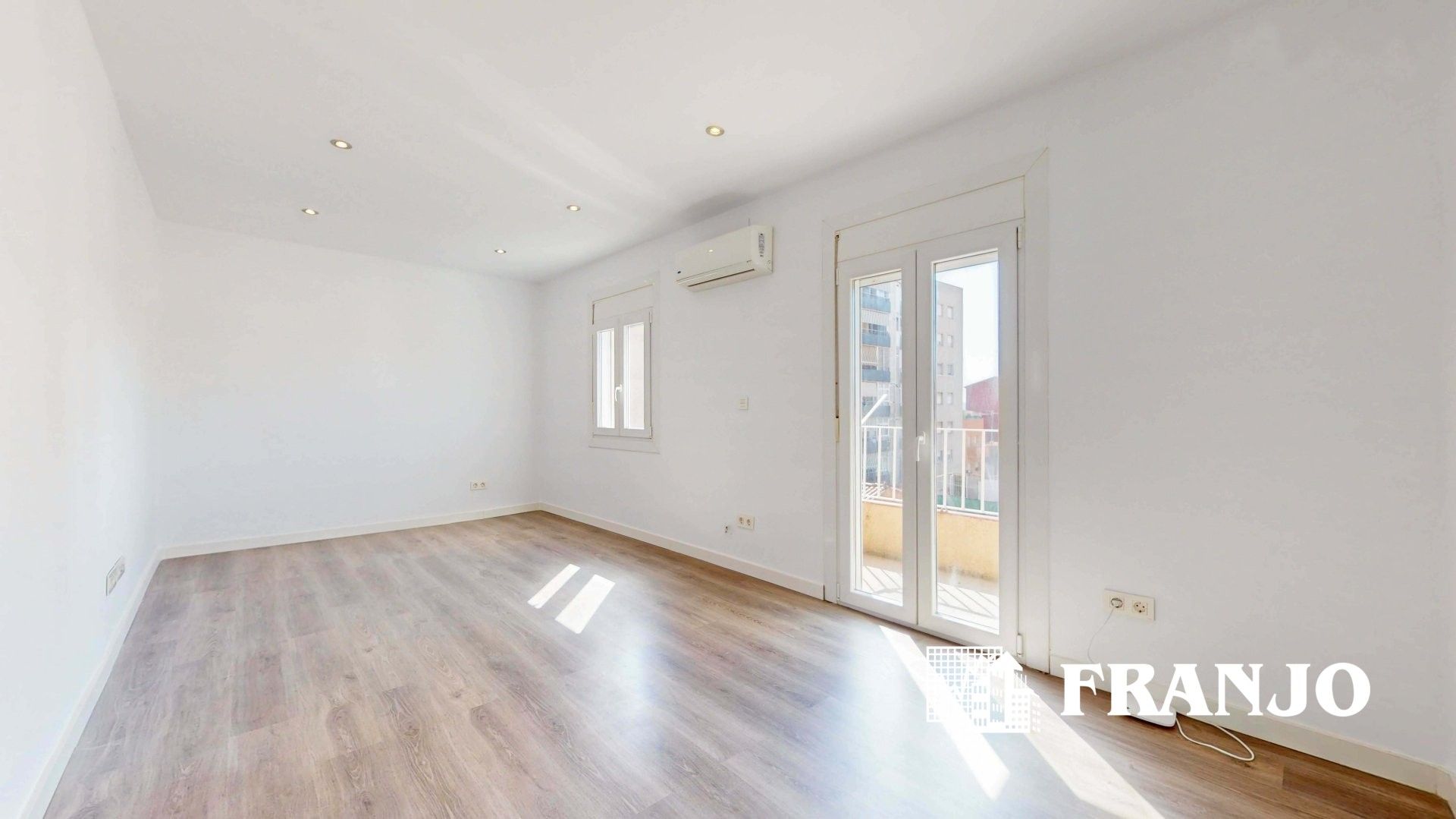 Sala de estar de Piso en venta en Sabadell con Aire acondicionado