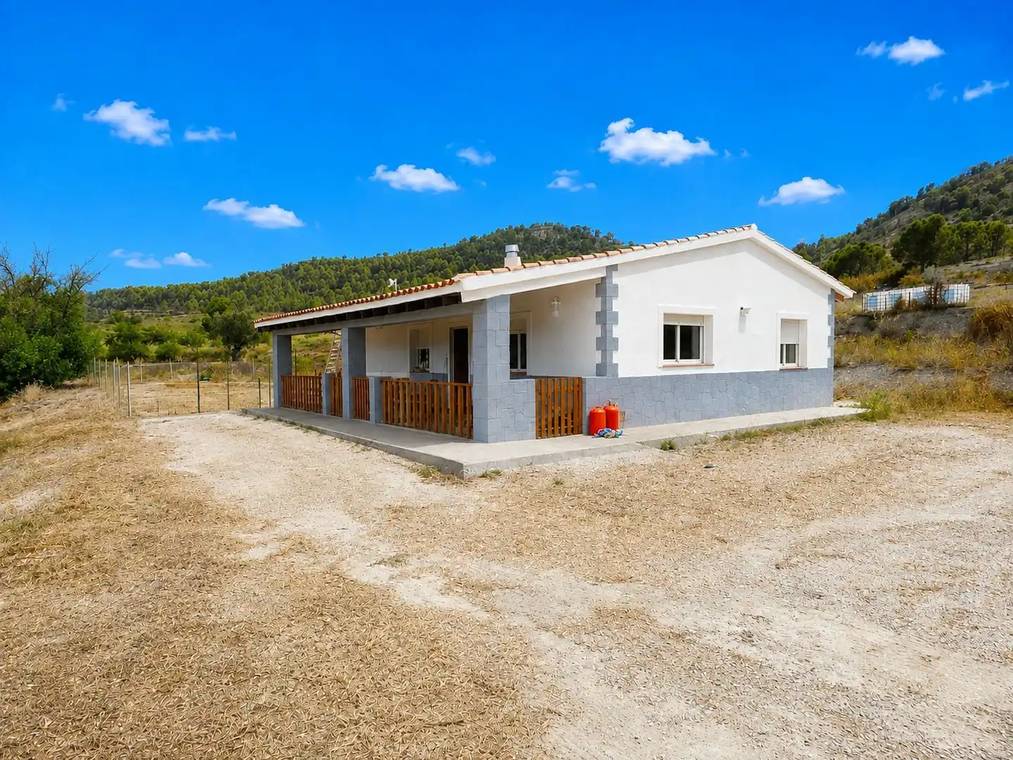Exterior view of Houses for sale in Relleu  with Air Conditioner, Private garden and Terrace