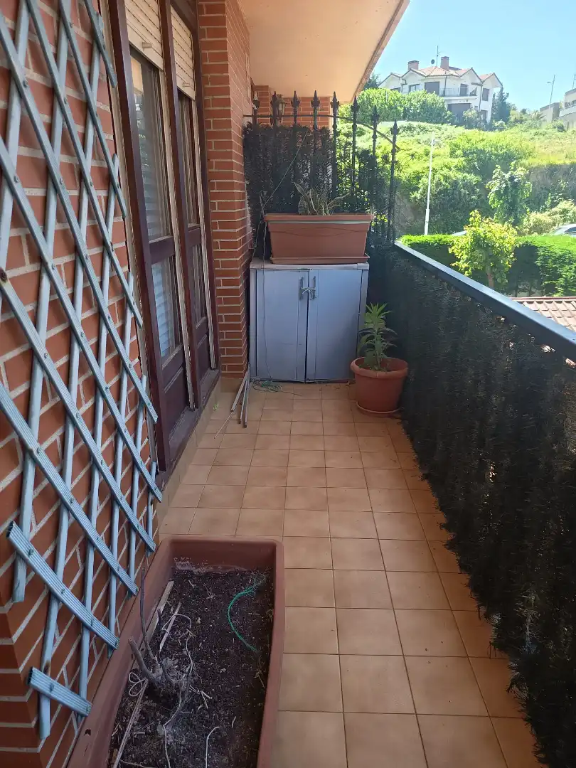 Terrassa de Pis de lloguer en Castro-Urdiales amb Calefacció, Terrassa i Moblat