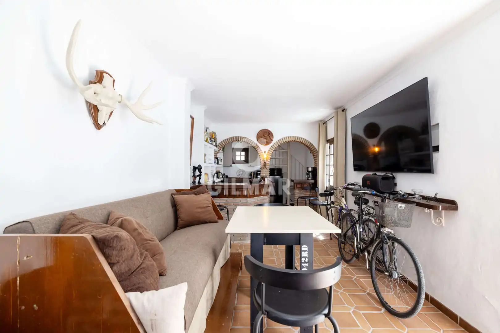 Sala de estar de Casa adosada en venta en Estepona con Calefacción