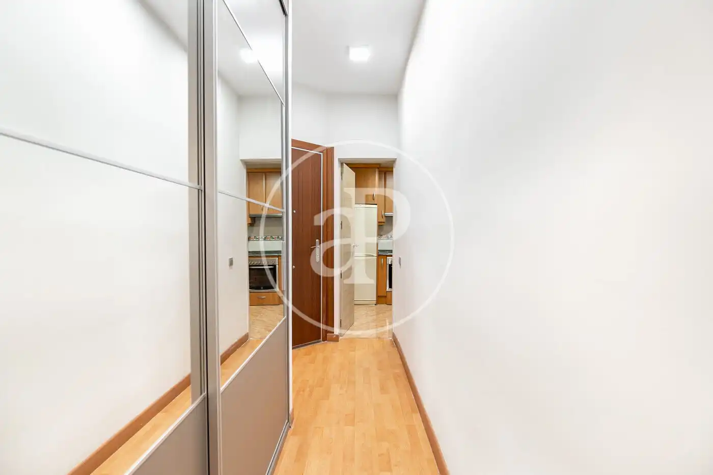 Piso en venta en Barcelona con Calefacción y Amueblado