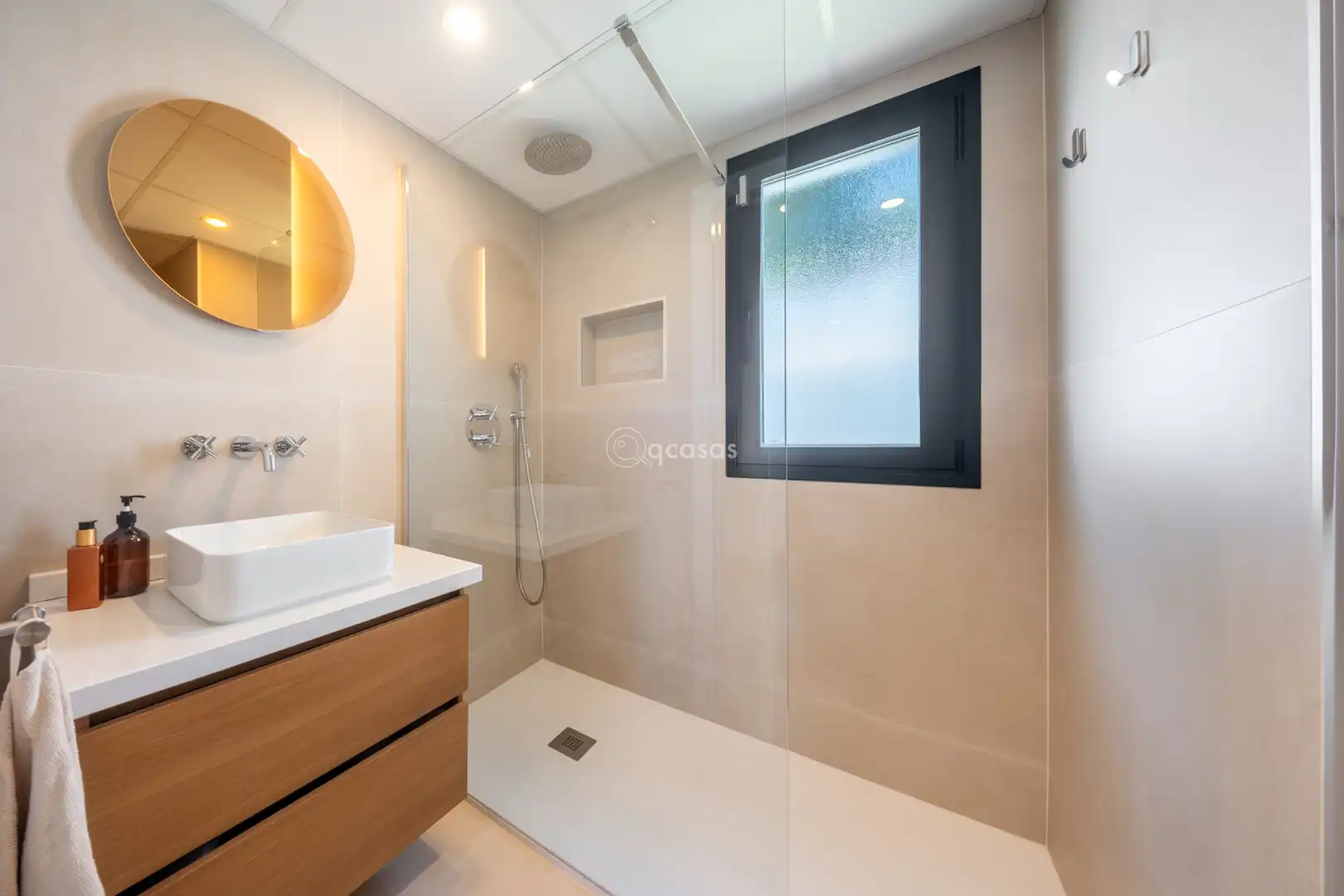 Baño de Casa o chalet en venta en Benalmádena con Aire acondicionado, Calefacción y Jardín privado