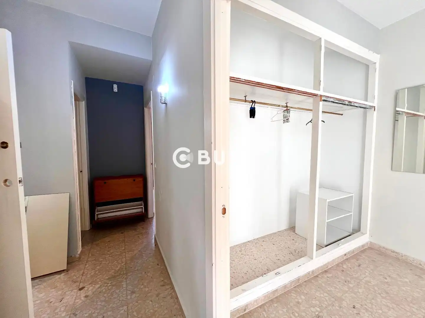 Habitación de Casa adosada en venta en Estepona con Terraza, Piscina y Alarma