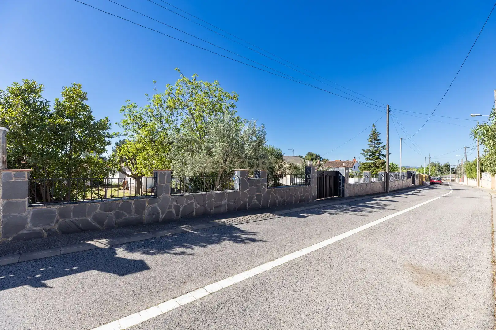 Vista exterior de Casa o xalet en venda en El Montmell amb Aire condicionat, Jardí privat i Traster