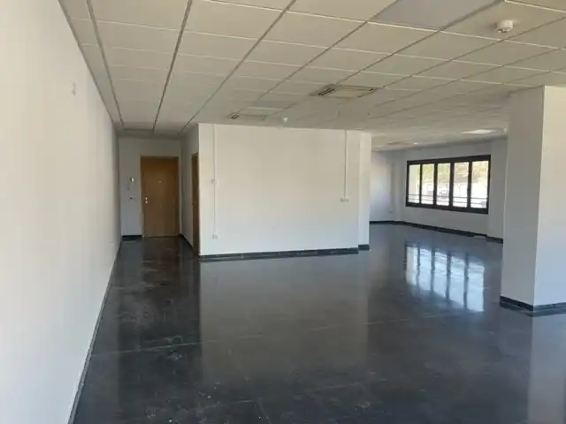 Oficina de alquiler en Lleida con Aire acondicionado