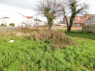 Terreni e lotti in vendita a Carballo