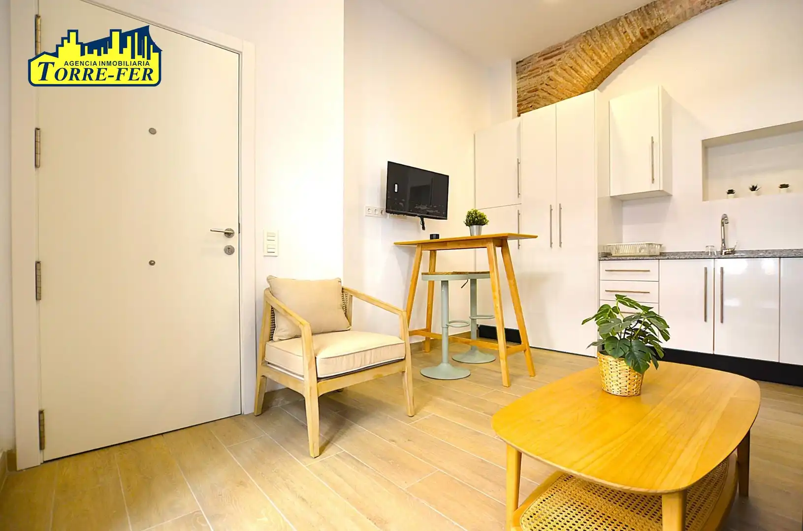 Living room of Apartments for rent in Almería  with Air Conditioner and Furnished
