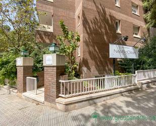 Exterior view of Premises for sale in  Barcelona Capital  with Air Conditioner and Terrace