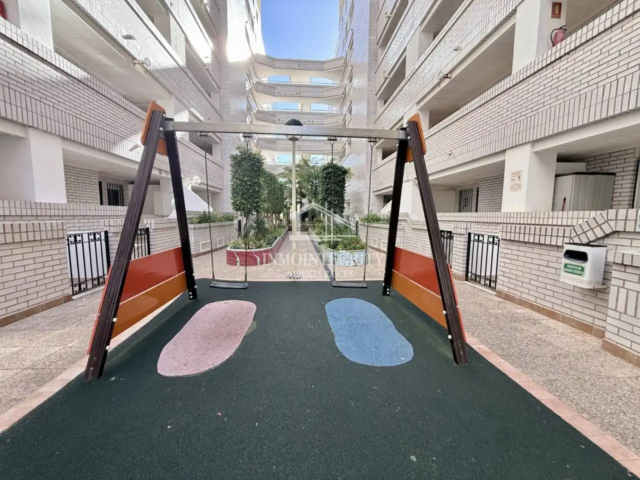 Apartamento con piscina en venta en Avenida Central, imagen 44