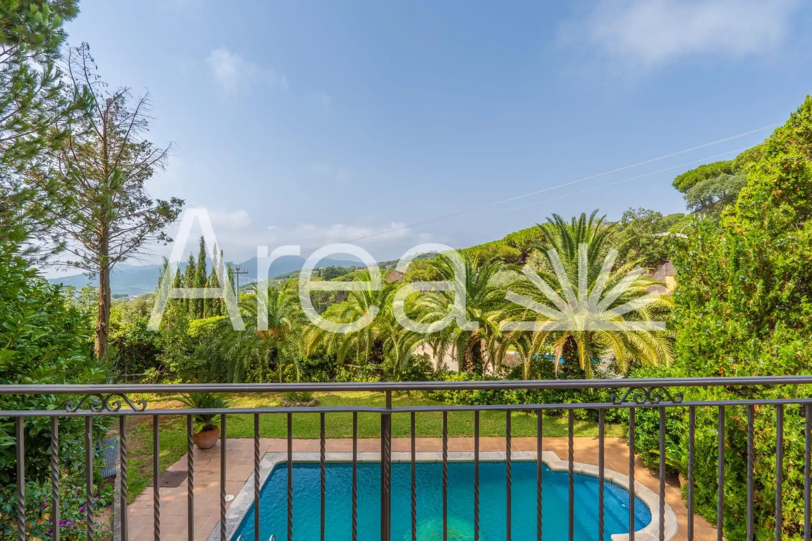 Jardí de Casa o xalet en venda en Mataró amb Jardí privat, Terrassa i Piscina