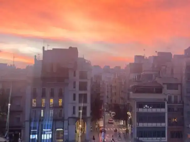 Außenansicht von Wohnung zur Miete in Girona Capital mit Balkon