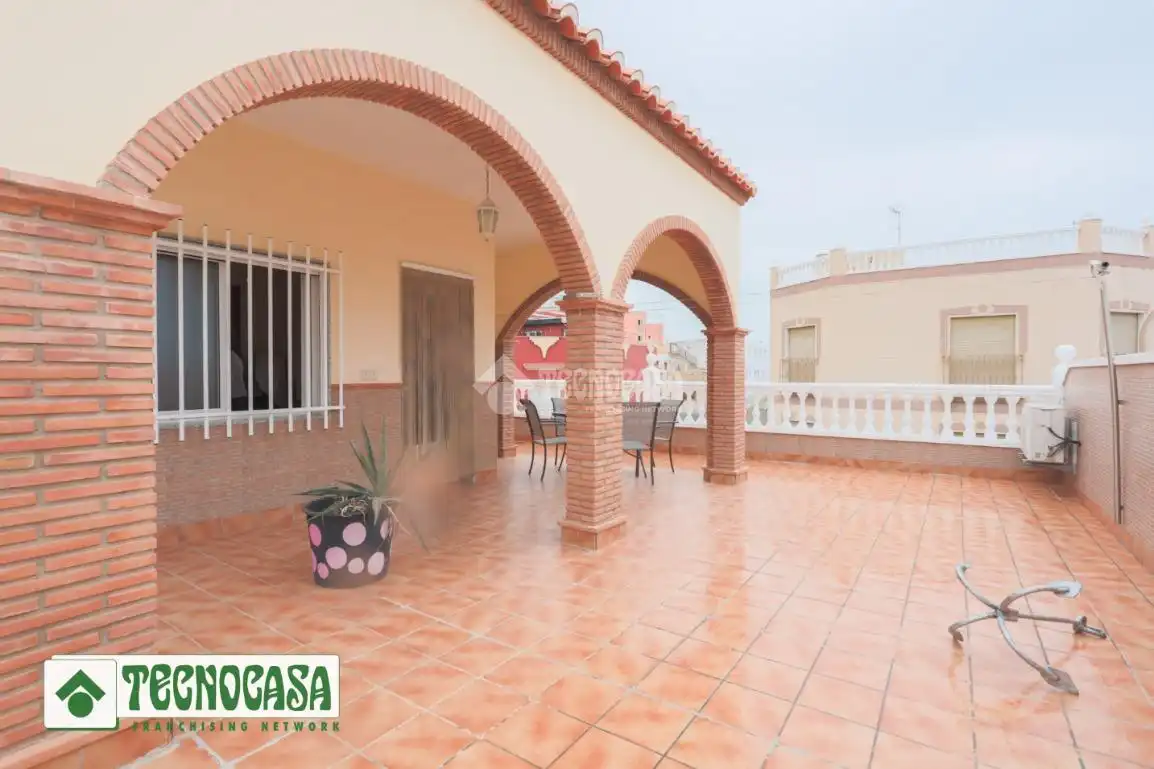 Semi-detached house with terrace for sale in Adra