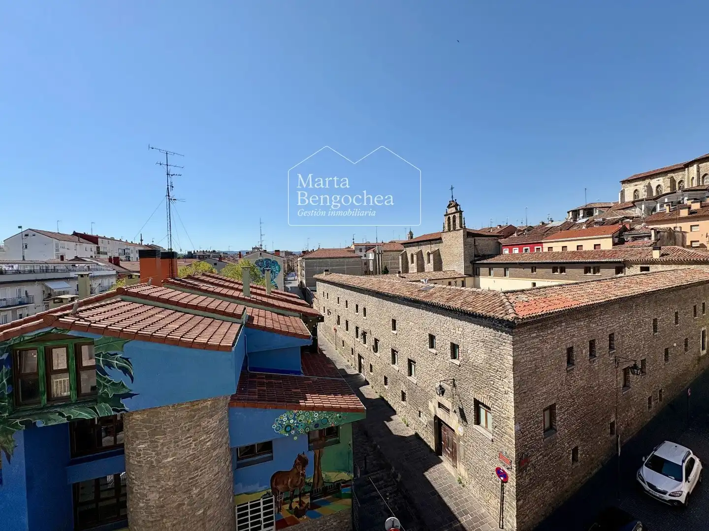Exterior view of Attic for sale in Vitoria - Gasteiz  with Heating and Furnished