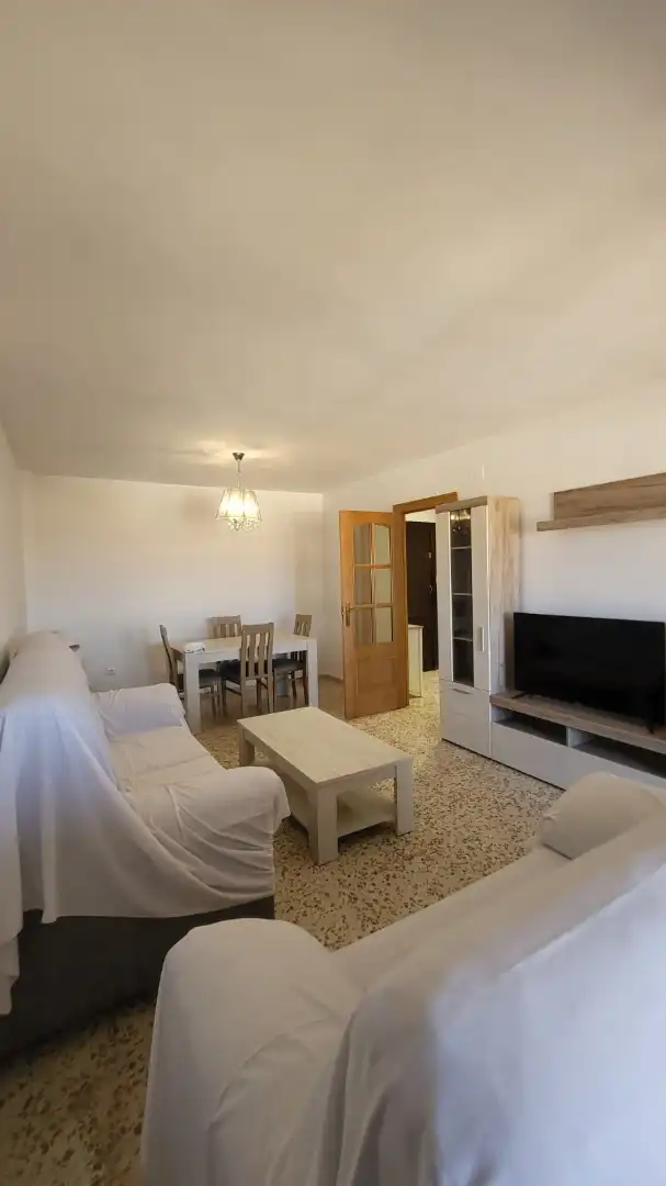 Sala de estar de Piso en venta en Vélez-Málaga con Terraza y Piscina comunitaria