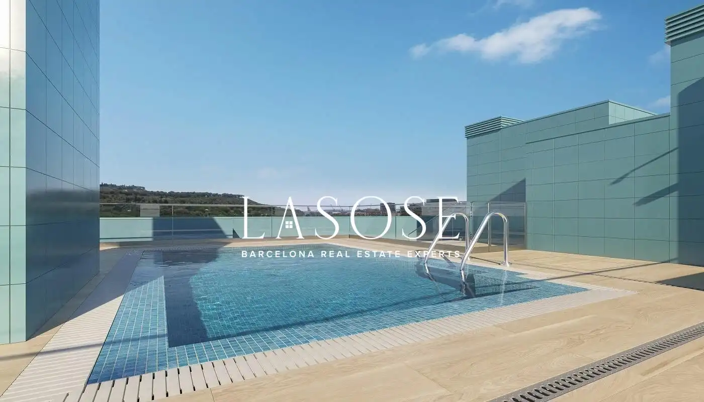 Piscina de Piso en venta en Barcelona con Aire acondicionado, Jardín privado y Balcón