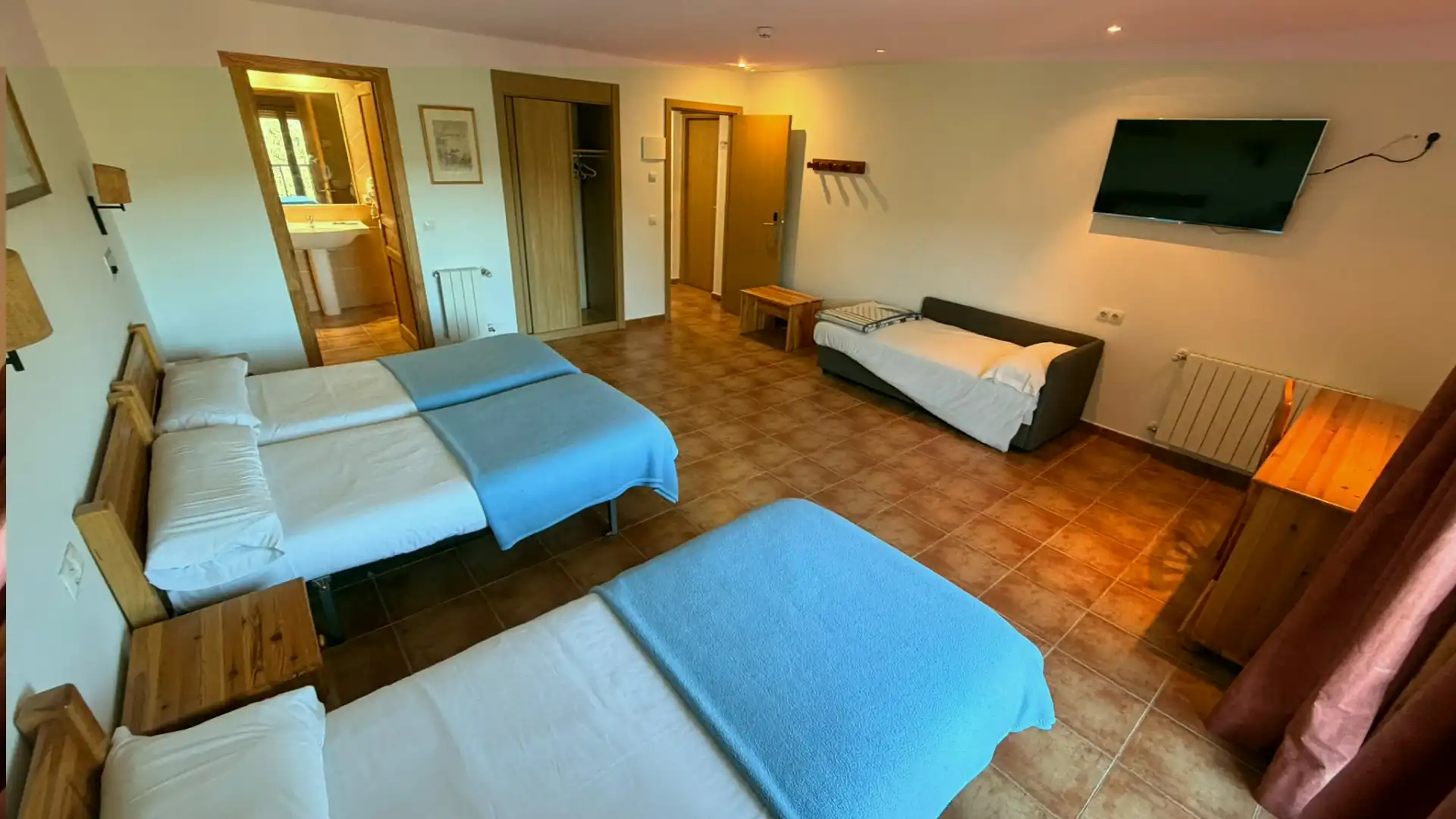 Bedroom of Buildings for sale in Alp