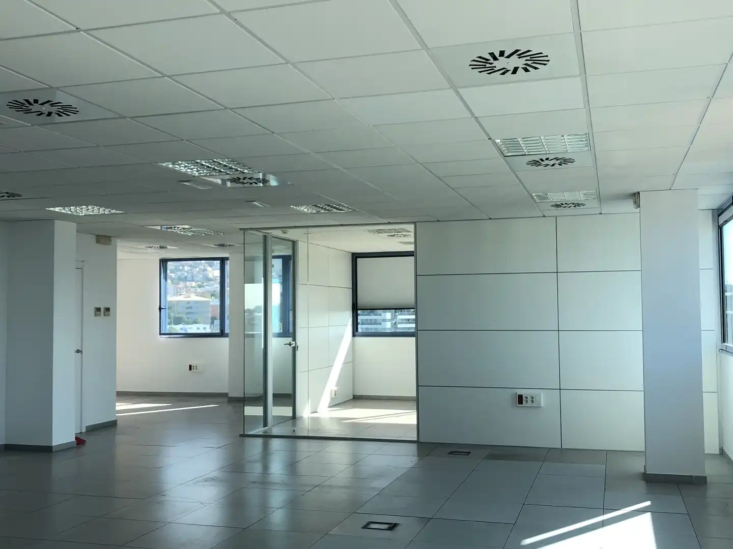 Oficina de alquiler en La Nova Esquerra de l'Eixample, Eixample