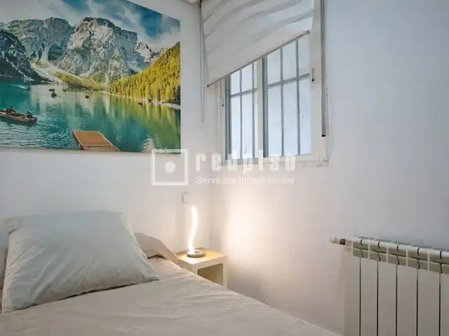Habitación de Piso en venta en Madrid con Calefacción y Amueblado