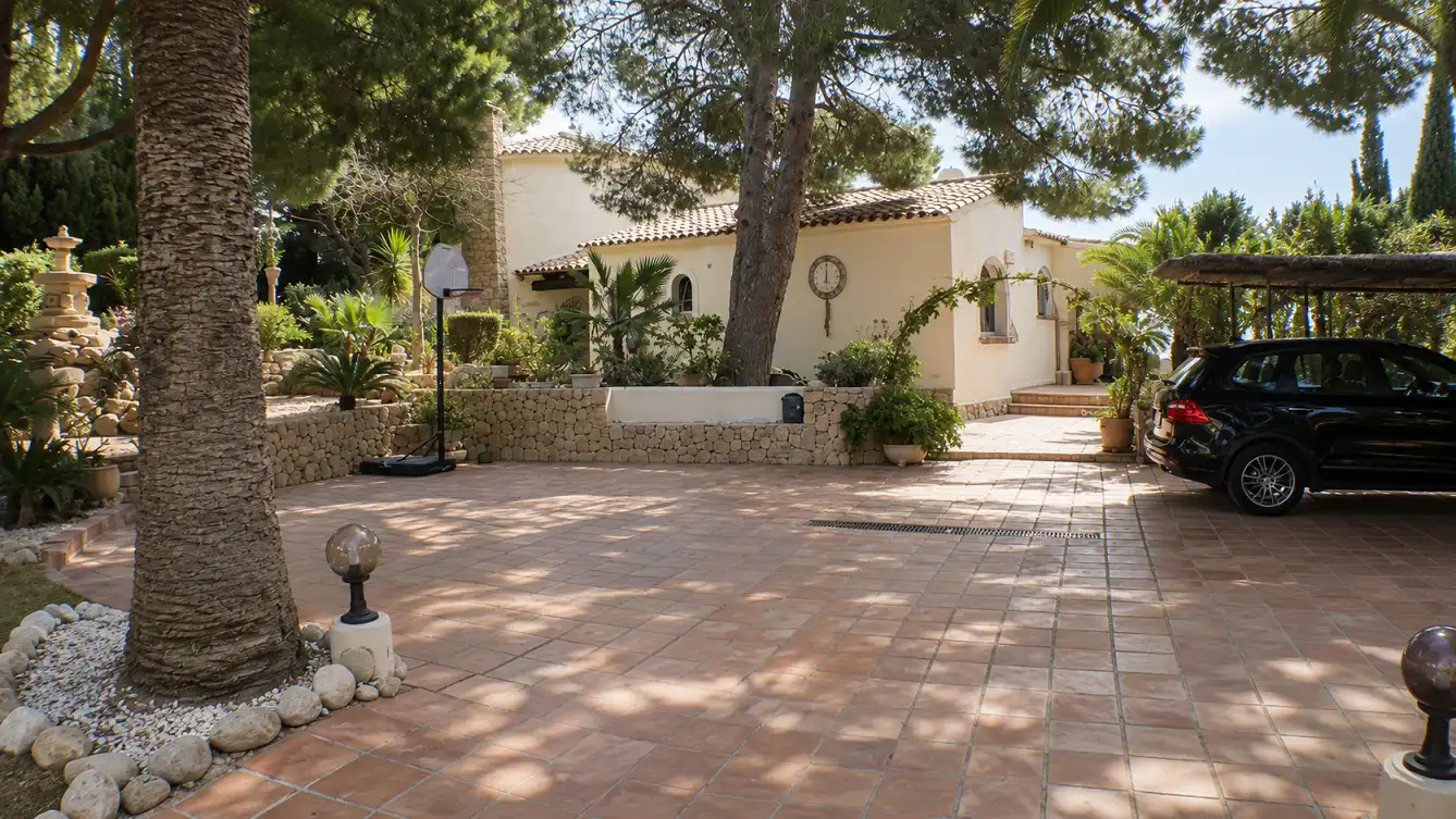 Casa con piscina en venta en Carrer Tord, imagen 5