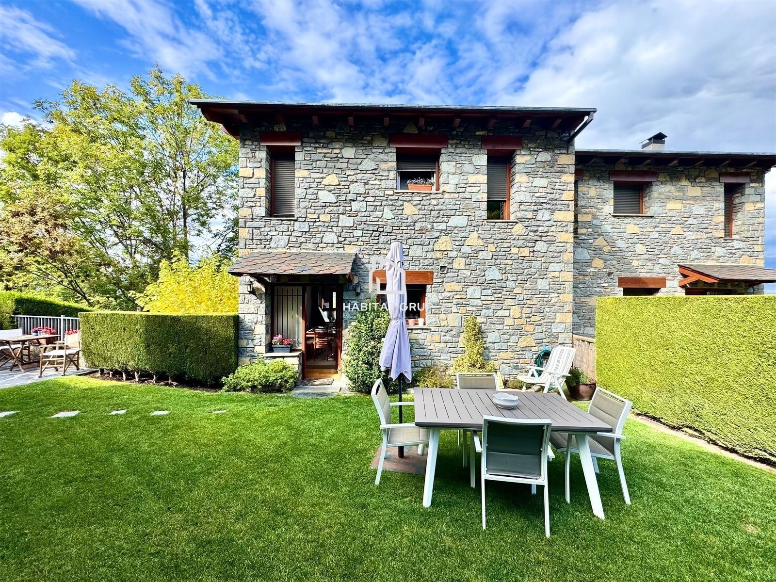 Garden of Single-family semi-detached for sale in Alp  with Heating, Private garden and Terrace